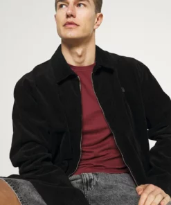 Pier One Uomo 5 PACK - T-shirt Basic - Brown/white/black 16 Pier One Uomo 5 PACK - T-shirt Basic - Brown/white/black -Moda Perfetta 8c7ca28aba444f0ca09b550c10abc589