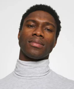 Pier One Uomo Maglietta A Manica Lunga - Mottled Grey 13 Pier One Uomo Maglietta A Manica Lunga - Mottled Grey -Moda Perfetta 8c84b3b393ad43e1b353ea24942d7d53