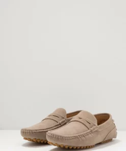 Pier One Uomo UNISEX - Mocassini - Taupe 10 Pier One Uomo UNISEX - Mocassini - Taupe -Moda Perfetta 8db2ebcd0d58417e91782ba204cb2b61