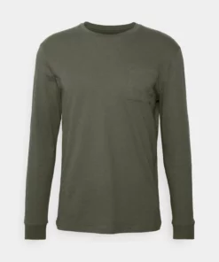 Pier One Uomo Maglietta A Manica Lunga - Dark Green 12 Pier One Uomo Maglietta A Manica Lunga - Dark Green -Moda Perfetta 8edecbfb5a7649c182469cc994f457a4