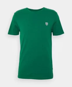 Pier One Uomo T-shirt Basic - Dark Green 12 Pier One Uomo T-shirt Basic - Dark Green -Moda Perfetta 9002bb14ab894391918391bc88377573