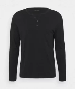 Pier One Uomo Maglietta A Manica Lunga - Black 13 Pier One Uomo Maglietta A Manica Lunga - Black -Moda Perfetta 9287c56dbcf947d6b4ff266b2e1a80f7