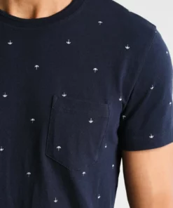 Pier One Uomo T-shirt Con Stampa - Navy 12 Pier One Uomo T-shirt Con Stampa - Navy -Moda Perfetta 96c9f67c6a00437987c7bb1a0064f91a