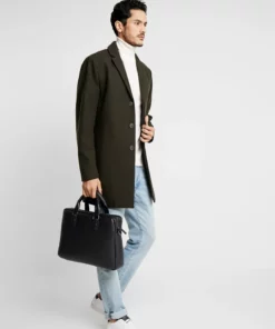 Pier One Uomo Borsa Porta PC - Black 10 Pier One Uomo Borsa Porta PC - Black -Moda Perfetta 976d058aed4c4e598c78359617cb0cdb