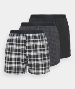 Pier One Uomo 3 PACK - Boxer - Black 14 Pier One Uomo 3 PACK - Boxer - Black -Moda Perfetta 9770542ee2794198b26f0a0e24cb31b1