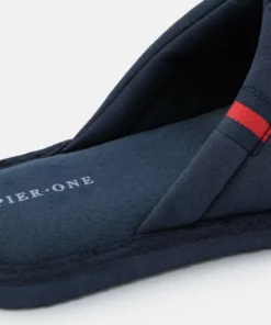 Pier One Uomo Pantofole - Dark Blue 13 Pier One Uomo Pantofole - Dark Blue -Moda Perfetta 9954de3b52d1446aaa30bc022339babd