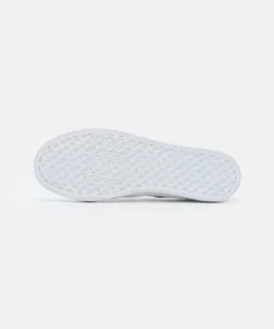 Pier One Uomo Sneakers Basse - White 12 Pier One Uomo Sneakers Basse - White -Moda Perfetta 9b6e9527a0684d0a95fc7bf2cf131b60