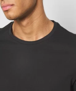 Pier One Uomo 7 PACK - T-shirt Basic - Black 13 Pier One Uomo 7 PACK - T-shirt Basic - Black -Moda Perfetta 9ff1310308384925af8ab3297a7ee42a