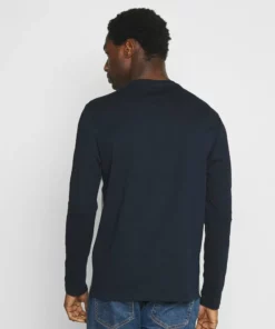 Pier One Uomo Maglietta A Manica Lunga - Dark Blue 12 Pier One Uomo Maglietta A Manica Lunga - Dark Blue -Moda Perfetta a1335ae88c394f9aa0b67caf53800d34