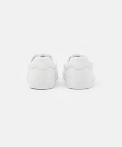 Pier One UNISEX - Sneakers Basse - White 10 Pier One UNISEX - Sneakers Basse - White -Moda Perfetta a2cfb45981b74fa89672664e31892e90