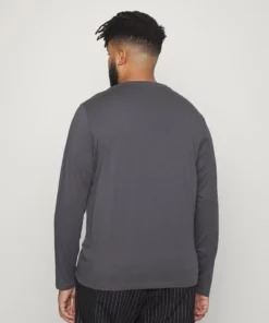 Pier One Uomo Maglietta A Manica Lunga - Grey 9 Pier One Uomo Maglietta A Manica Lunga - Grey -Moda Perfetta a34f88e566df4aceadde1b2ac8c5753e