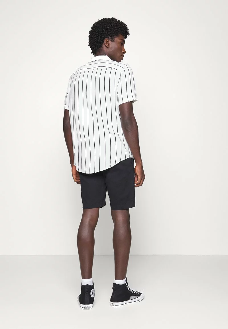 Pier One Uomo 2 PACK - Camicia - Black/white 7 Pier One Uomo 2 PACK - Camicia - Black/white - immagine 5