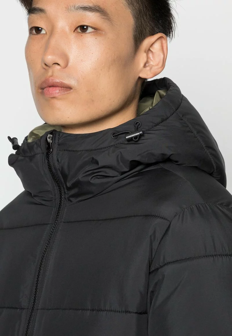 Pier One Uomo BASIC PUFFER JACKET WITH CONTRAST HOOD - Giacca Invernale - Black/olive 7 Pier One Uomo BASIC PUFFER JACKET WITH CONTRAST HOOD - Giacca Invernale - Black/olive - immagine 5