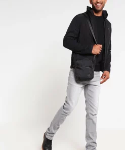 Pier One Uomo Felpa - Black 8 Pier One Uomo Felpa - Black -Moda Perfetta ac52d754ea93489d94a9e82ce153fd31