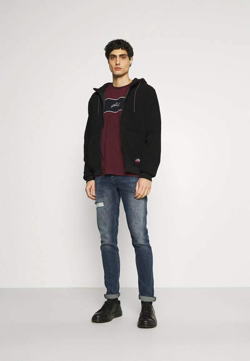 Pier One Uomo T-shirt Con Stampa - Bordeaux/black/white 4 Pier One Uomo T-shirt Con Stampa - Bordeaux/black/white - immagine 2