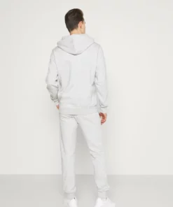 Pier One Uomo Pantaloni Sportivi - Mottled Light Grey/mottled Dark Blue 14 Pier One Uomo Pantaloni Sportivi - Mottled Light Grey/mottled Dark Blue -Moda Perfetta adb7e6ad527d4a6a96e1b050ef8a1711