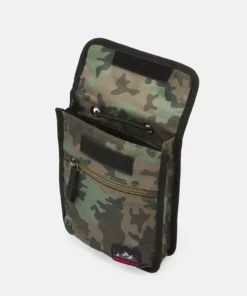 Pier One UNISEX - Borsa A Tracolla - Olive -Moda Perfetta ae3f0f3ec1e44221a20d773d2f3fd610