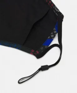 Pier One 3 PACK UNISEX - Maschera In Tessuto - Blue/red 11 Pier One 3 PACK UNISEX - Maschera In Tessuto - Blue/red -Moda Perfetta b116ca9312844359b940ccd0d4e83afa