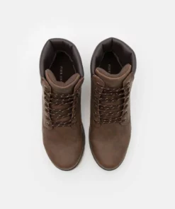 Pier One Uomo Stivaletti Stringati - Dark Brown 11 Pier One Uomo Stivaletti Stringati - Dark Brown -Moda Perfetta b2fd4ac4a91e44efb30b677e13cd4cea