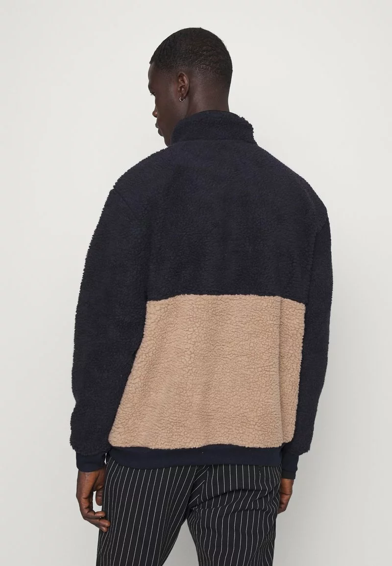 Pier One Uomo Felpa In Pile - Dark Blue/tan 5 Pier One Uomo Felpa In Pile - Dark Blue/tan - immagine 3