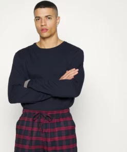 Pier One Uomo Pigiama - Dark Blue/bordeaux 11 Pier One Uomo Pigiama - Dark Blue/bordeaux -Moda Perfetta b55890f1d54149c69fc21ef407f514b1