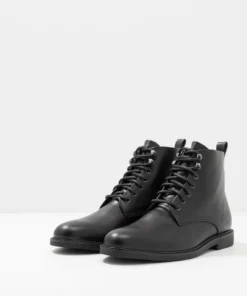 Pier One Uomo Stivaletti Stringati - Black 10 Pier One Uomo Stivaletti Stringati - Black -Moda Perfetta b58b45dabc214b909686c4e54b1e9d5a