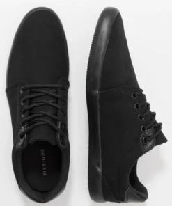 Pier One Unisex Sneakers Basse - Black 9 Pier One Unisex Sneakers Basse - Black -Moda Perfetta b6b42cff02804ceaa1cc8a30bc6700c0