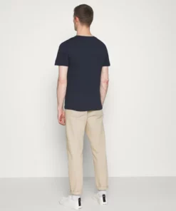 Pier One Uomo T-shirt Con Stampa - Dark Blue 9 Pier One Uomo T-shirt Con Stampa - Dark Blue -Moda Perfetta b7343b53ebb042e5944f14c64f9fb430