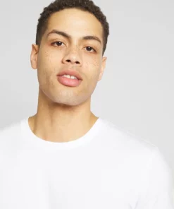 Pier One Uomo 3 PACK - T-shirt Basic - White/dark Blue/red 11 Pier One Uomo 3 PACK - T-shirt Basic - White/dark Blue/red -Moda Perfetta bb58520a3fdd4addbd204975d9a479ed