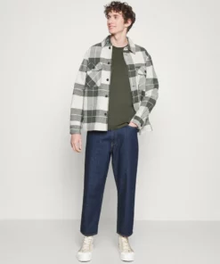 Pier One Uomo Maglietta A Manica Lunga - Dark Green 9 Pier One Uomo Maglietta A Manica Lunga - Dark Green -Moda Perfetta bb9274bd433e48428f71a24af1a3a312