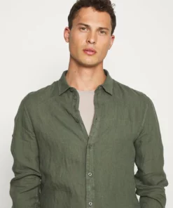 Pier One Uomo Camicia - Olive 11 Pier One Uomo Camicia - Olive -Moda Perfetta bc024f0019644ca5a8c6e48efc2d69c4
