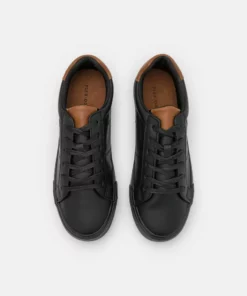 Pier One Uomo Sneakers Basse - Black 11 Pier One Uomo Sneakers Basse - Black -Moda Perfetta be59f511be2a48c9b35a5305513ef171