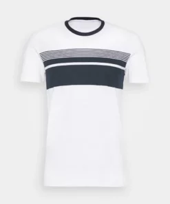 Pier One Uomo T-shirt Con Stampa - White 12 Pier One Uomo T-shirt Con Stampa - White -Moda Perfetta bf1517897c5e480092d04fbb065954fd