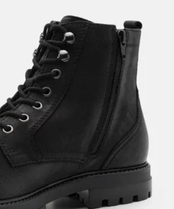 Pier One Uomo LEATHER - Stivaletti Stringati - Black 13 Pier One Uomo LEATHER - Stivaletti Stringati - Black -Moda Perfetta bf9035cf4ff04623b7d4b217a70a6f29