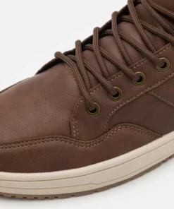 Pier One Uomo Sneakers Alte - Brown 13 Pier One Uomo Sneakers Alte - Brown -Moda Perfetta c0c12f1a6c92409c9208bca38393148d