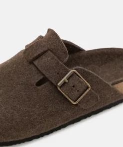 Pier One UNISEX - Pantofole - Brown 13 Pier One UNISEX - Pantofole - Brown -Moda Perfetta c220e59cd63d4f7790c7194a9581e0d5