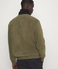 Pier One Uomo Giacca In Pile - Black/olive 10 Pier One Uomo Giacca In Pile - Black/olive -Moda Perfetta c23a818e12d64f109d2e42ac34c2edcc