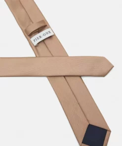 Pier One Uomo Cravatta - Tan 6 Pier One Uomo Cravatta - Tan -Moda Perfetta c3f61ac115da49548189724d219509c3