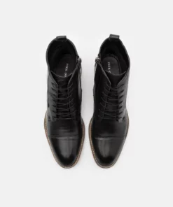 Pier One Uomo Stivaletti Stringati - Black 11 Pier One Uomo Stivaletti Stringati - Black -Moda Perfetta c5fdc60d98e24129a55e356c6808651f