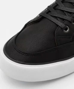 Pier One Uomo Sneakers Basse - Black 13 Pier One Uomo Sneakers Basse - Black -Moda Perfetta c67d534b3e2c455a85ade02dcc1e0712