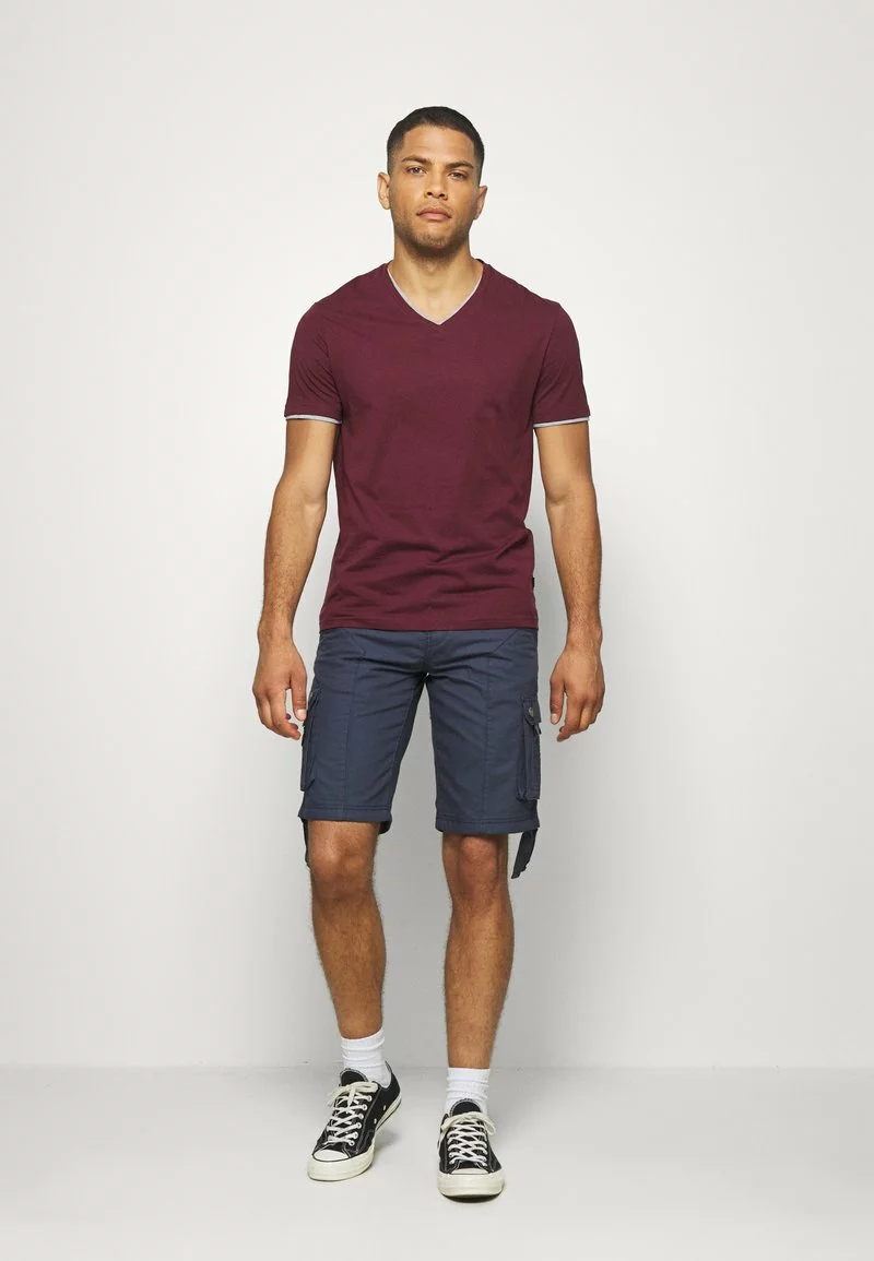 Pier One Uomo T-shirt Basic - Bordeaux 4 Pier One Uomo T-shirt Basic - Bordeaux - immagine 2