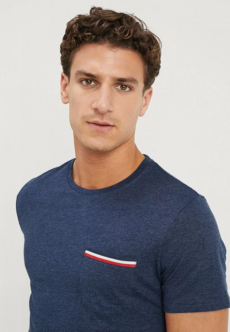 Pier One Uomo T-shirt Basic - Mottled Dark Blue 7 Pier One Uomo T-shirt Basic - Mottled Dark Blue - immagine 5