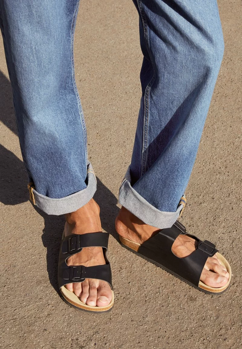 Pier One Uomo UNISEX - Pantofole - Black 6 Pier One Uomo UNISEX - Pantofole - Black - immagine 4