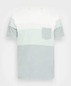 Pier One Uomo T-shirt Basic - Green 10 Pier One Uomo T-shirt Basic - Green -Moda Perfetta d174c5d693634cfeb6c46d12753efd7c