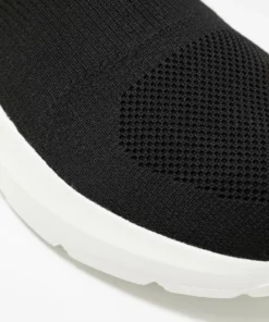 Pier One Uomo Sneakers Alte - Black/white 10 Pier One Uomo Sneakers Alte - Black/white -Moda Perfetta d18d5edc12fa47c28b7c102123a50ad4