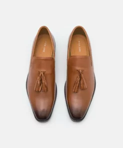 Pier One Uomo Scarpe Senza Lacci - Cognac 11 Pier One Uomo Scarpe Senza Lacci - Cognac -Moda Perfetta d51a06b6e1124870bbcef68637b50a99