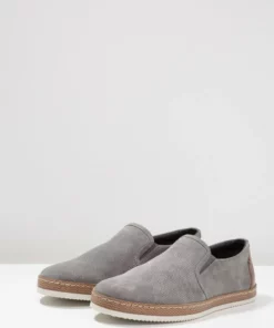Pier One Uomo Scarpe Senza Lacci - Grey 10 Pier One Uomo Scarpe Senza Lacci - Grey -Moda Perfetta d70f2d595b3e42138208476bdf73932d