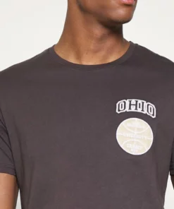 Pier One Unisex GRAPHIC T-SHIRT - T-shirt Basic - Brown 18 Pier One Unisex GRAPHIC T-SHIRT - T-shirt Basic - Brown -Moda Perfetta d71bf551057940ab896bfcfacd9b6dd3 1