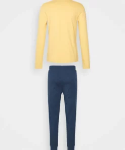 Pier One Uomo Pigiama - Yellow/dark Blue 11 Pier One Uomo Pigiama - Yellow/dark Blue -Moda Perfetta d7d0ebb1fb044e44abf7e53706ecccaf