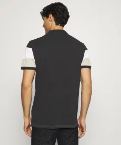 Pier One Uomo Polo - Black/sand 10 Pier One Uomo Polo - Black/sand -Moda Perfetta d8c65026b585479dad3ca8264a3ea3d4